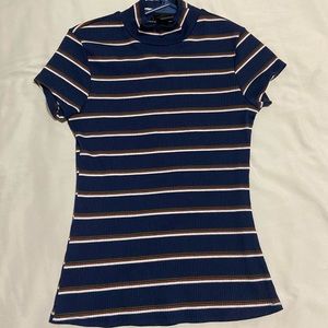 stripped short sleeve.